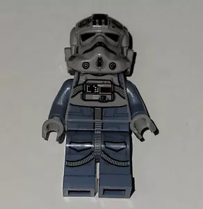 Lego AT-AT Driver Dark Red Imperial Logo Grimacing Minifigure - Picture 1 of 3