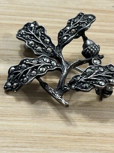 Lovely Art Deco Solid Silver & Marcasite Acorn Brooch - Picture 1 of 10