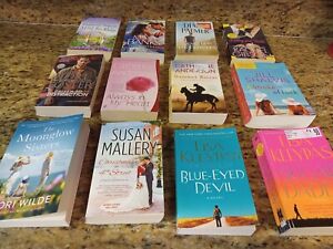 Lot de 12 livres romantiques ~ Lisa Kleypas ~ Lori Foster ~ Jill Shalvis +