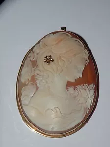 COLGANTE DE COLECCIÓN GRANDE CAMEO DE ORO 14K CAMEO DE MUJER con diamante ITALIA 2 5/8 - Imagen 1 de 5