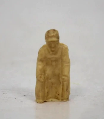 Lionel Train Part 3472-36 Milkman Figure - White O Gauge 1:48 Scale - Image 1 of 4