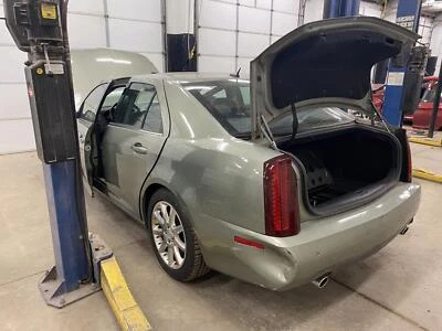 Conjunto de transmisión automática usado se adapta a: Cadillac Sts 2005 AT 4,6 L AWD de VI Foto 1 de 4
