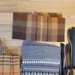 ASSORTMENT OF SCARFS VARIOUS MAKES TYPES - Picture 1 of 6