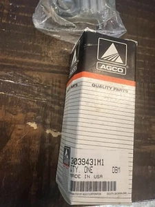 Massey Ferguson 3039431m1 Hydraulic Coupler Bracket -  NEW IN BOX - Picture 1 of 4