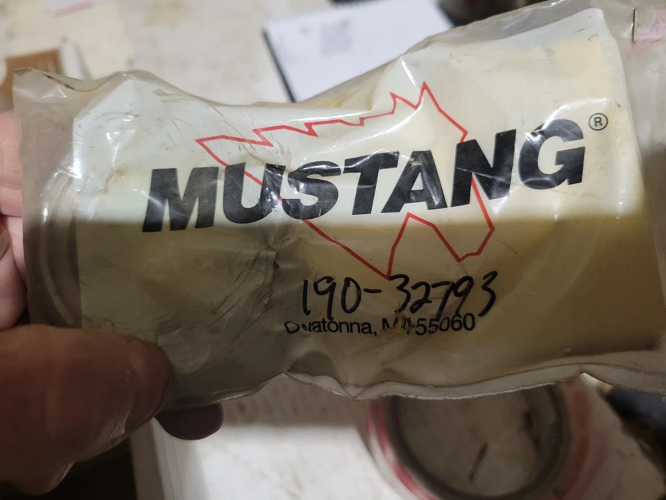 Kit de sellado de minicargadora Mustang Mfg, Gehl 190-32793 Foto 1 de 1