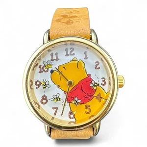 Reloj Disney Winnie The Pooh Años 90 con Abeja Segundos Mano-Batería Nueva-Banda de Cuero-1 - Imagen 1 de 8