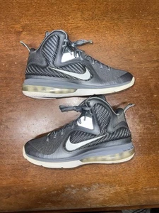 Size 7.5 - Nike LeBron 9 Cool Grey - Picture 1 of 12