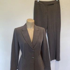 New $280. Tahari size 6 petite gray pant suit - Picture 1 of 24