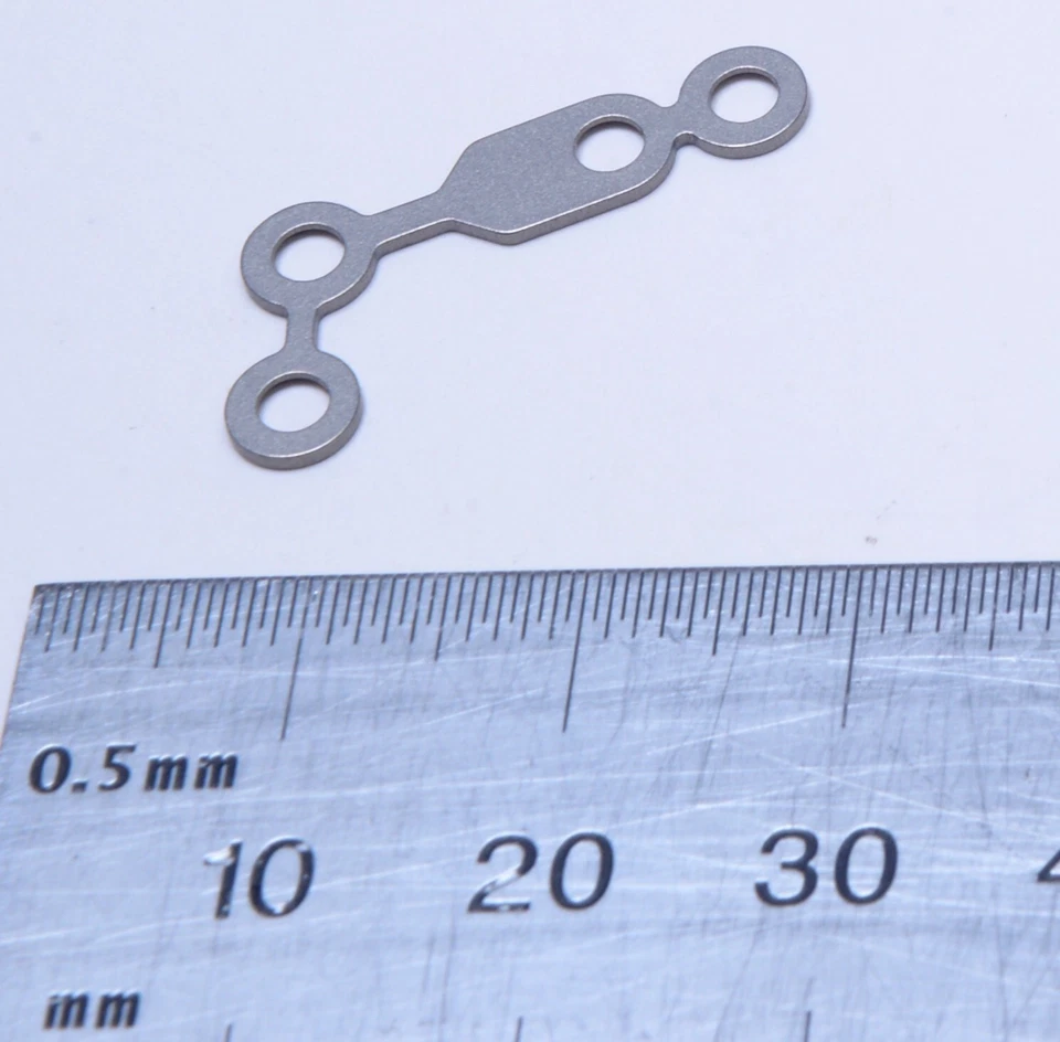 Mini sistema Luhr Howmedica #6683-6-122 placa L sin compresión Foto 1 de 1