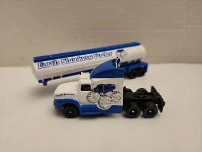 2006 Maisto Highway Haulers Semi W/Tanker ( Earth Shockers Fueler/Monster Truck - Image 1 of 4