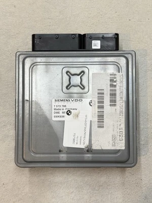 Módulo de control del motor BMW E90 E92 E93 E60 135i 335i 535i N54 DME 7 573 796 OEM Foto 1 de 4