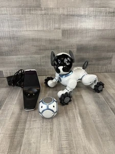 WowWee 0805 Chip Robot Toy Dog - White USED- Works Tested (no Wrist Band) - Picture 1 of 16