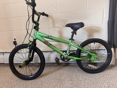 Bicicleta BMX Avigo One Eight de 18 pulgadas para niños. Excelente estado Foto 1 de 4