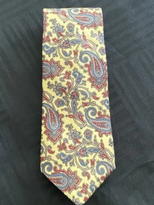 Cravatta vintage Lands End 100% seta giallo paisley blu e rosso made in USA 59" - Foto 1 di 7