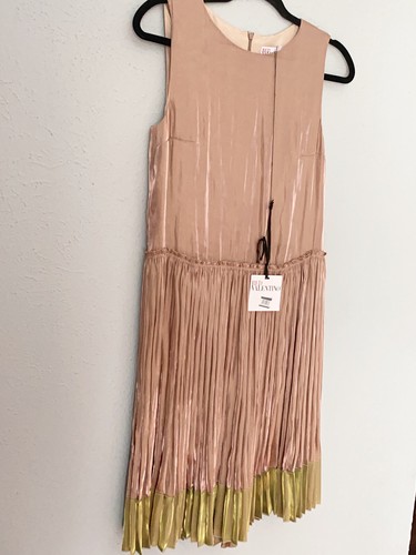 lusso Valentino etichetta abito $1000