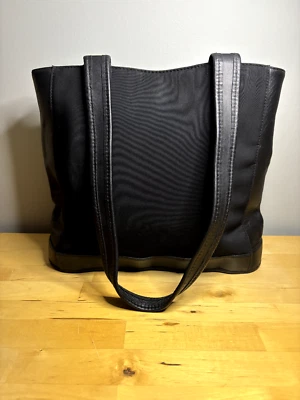 GIAANI BERNINI BLACK LEATHER NYLON LARGE SHOULDER 3 COMPARTMENT PURSE HAND BAG - Image 1 of 4