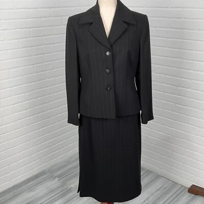 Traje Falda Stresa Mujer 12P Negro Blanco Tiza Rayas Clásico Carrera Nuevo con Etiquetas 2 piezas Foto 1 de 4