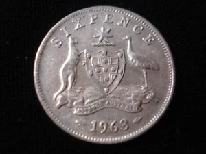 Australian 1963 Sixpence Coin Queen Elizabeth Birthday Gift Antique Silver - Foto 1 di 2