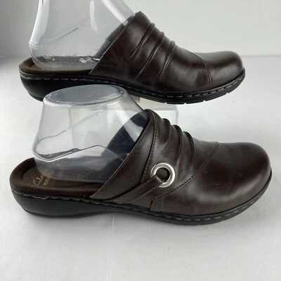 Mules sin cordones Leisa Bliss de cuero marrón 7,5 de Clarks Collection para mujer Foto 1 de 4