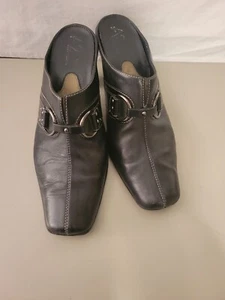 A2 by AEROSOLES Snapezoid heeled mules size 8 1/2 B Black - Picture 1 of 14