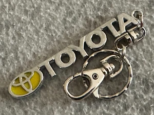 Schlüsselanhänger, Toyota, gelb, Metall - Bild 1 von 1