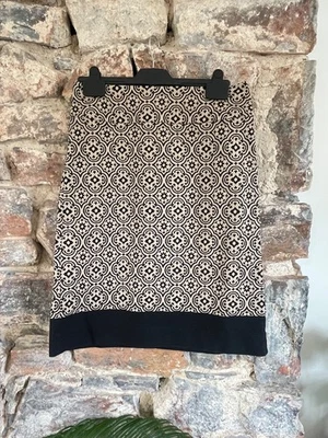 Talbots  Pencil Skirt Women's Black Beige geometric  Pattern - 10 - Image 1 of 4