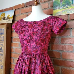 Vintage 50s Fit Flare Pinup Tea Party Dress Jeanne Juniors California VLV S Pink - Picture 1 of 8