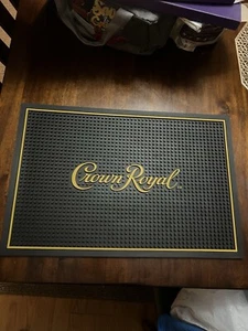 Crown Royal Whiskey Gummi Bar und Überlauf Matte mit Crown Royal Logo 18" x 12" - Bild 1 von 3