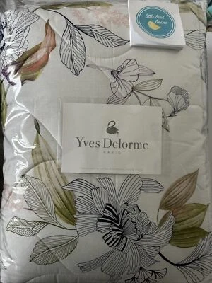 Yves Delorme  QUEEN BELLE du NUIT Quilted Coverlet White Floral New 98x98 France - Image 1 of 4