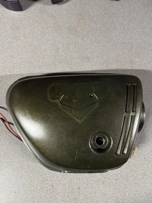 Оригинальный правосторонний обтекатель панели крышки 71–74 Honda CB350 CB 350 CL350 CB250 - Изображение 1 из 4