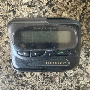 Vintage Motorola AirTouch Flex Pager Black With Belt Clip / Cover Untested - Zdjęcie 1 z 4