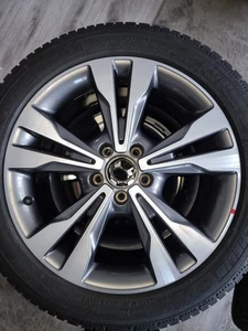 Michelin Winterreifen 245/45 R 18 wie neu - Bild 1 von 10