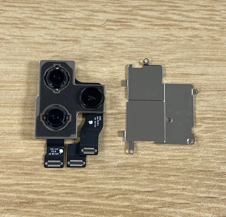 iPhone 11 Pro | 11 Pro Max Cámara Trasera Repuesto Original Apple OEM Foto 1 de 1