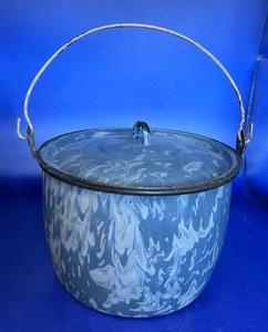 Antique Gray Swirl Berry Bucket With Lid - Picture 1 of 16