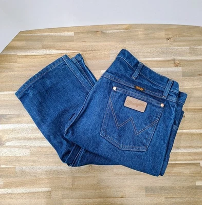 Pantalones de mezclilla Wrangler 13MWZ para hombre 38x32 azul 0013AWZ corte vaquero ajuste original Foto 1 de 4