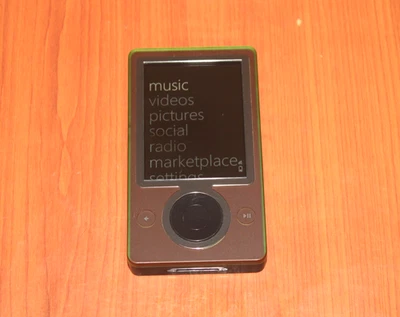 Reproductor multimedia digital Microsoft Zune 1091 30 GB marrón funcionando con USB probado ¡LEER!! Foto 1 de 4