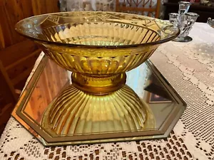 SERVING GLASS ETCHED SALAD BOWL WITH WOODEN FORK AND SPOON SERVING PIECES - Picture 1 of 6
