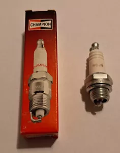 Genuine OEM Champion Spark Plug RCJ8, Copper Plus Spark Plug, 840 - Picture 1 of 8