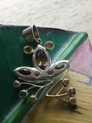 Adorable Abstract Sterling Silver Frog Pendant with Citrine and Smokey Quartz - Imagem 1 de 4