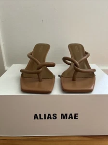 Alias Mae Baz - Picture 1 of 4