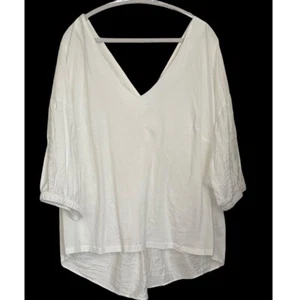 City Chic Women’s Top White Short Sleeve V-Neck Low-Hi Hem Size 20 - Picture 1 of 10
