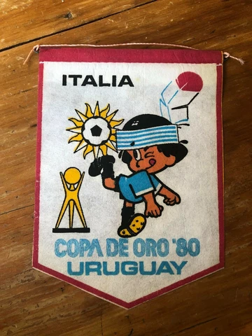 Original Uruguay 1980 FIFA World Champions Cup pennant ITALY Cover