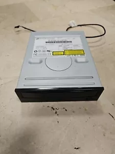 HL Data Storage GCR-8482B CD-ROM Drive lettore Ide - Foto 1 di 4