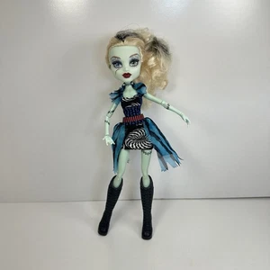 Muñeca Monster High Freak Du Chic Frankie Stein 2008 con vestido y botas excelente - Imagen 1 de 11