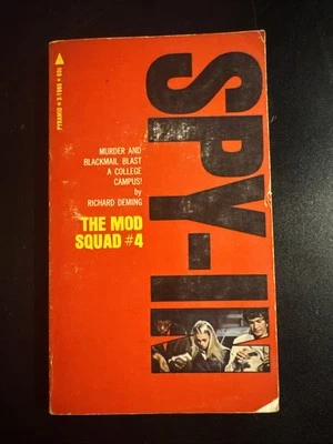 MOD SQUAD #4 Spy-In by Richard Deming 1969 FIRST Printing Pyramid Books — 第 1/3 张图片