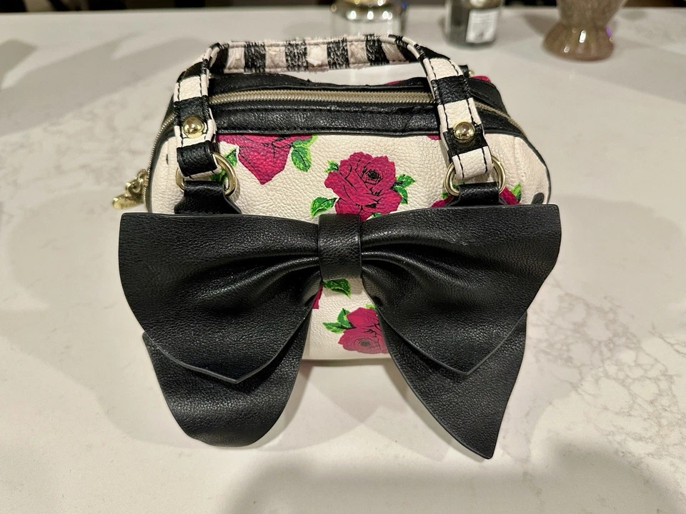 Винтажный Betsey Johnson роза печать сумочки черный бант сумка износ на ручки - Изображение 1 из 4