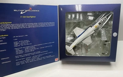 1/72 Hobby Master F-104N Starfighter NASA - Image 1 of 2