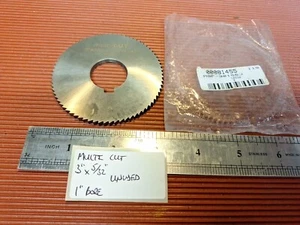 Fresadora horizontal 3" x 5/32" x 1" hecha por corte múltiple - Imagen 1 de 2