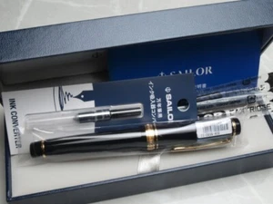 Japanese Sailor Professional Gear Gold with converter 21K Medium nib 11-2036-420 - Picture 1 of 9