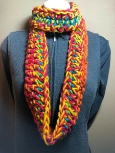 Bufanda infinita de ganchillo súper gruesa arco iris ~ 2,5x60 ~ ¡tan suave! - Imagen 1 de 8